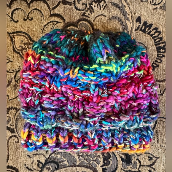 Hand Knit Chunky Beanie Malabrigo Rasta OOAK - Picture 9 of 17